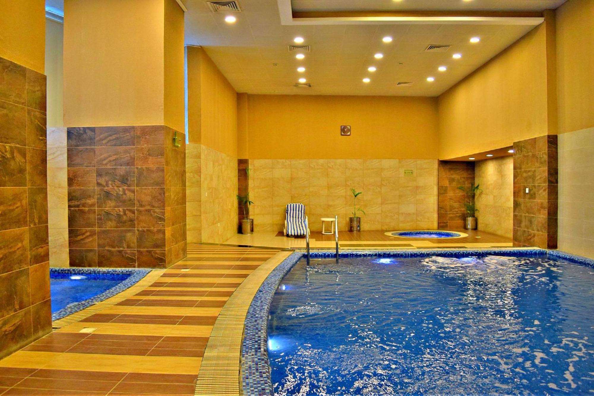 Centaurus Apartments Исламабад Экстерьер фото