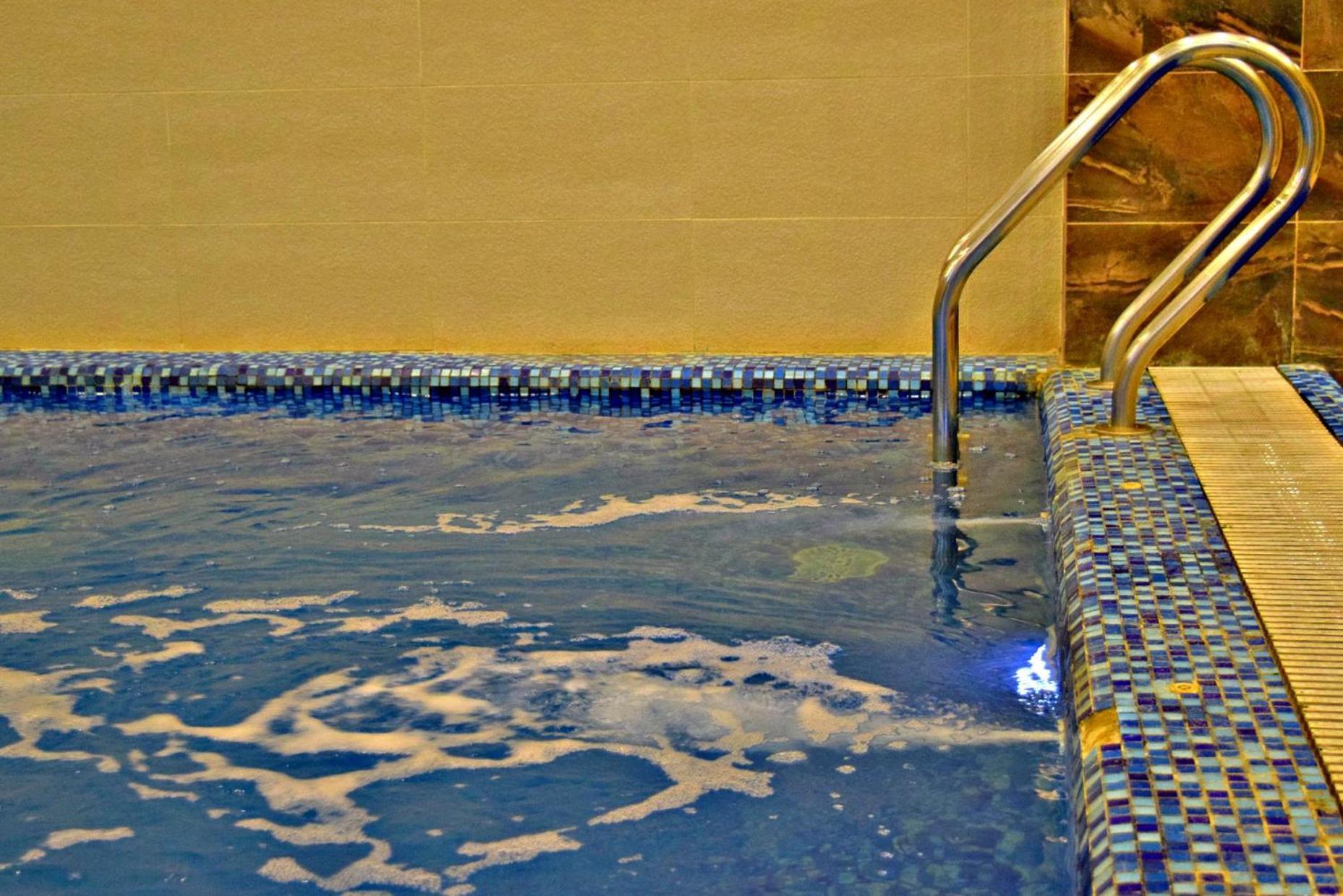 Centaurus Apartments Исламабад Экстерьер фото