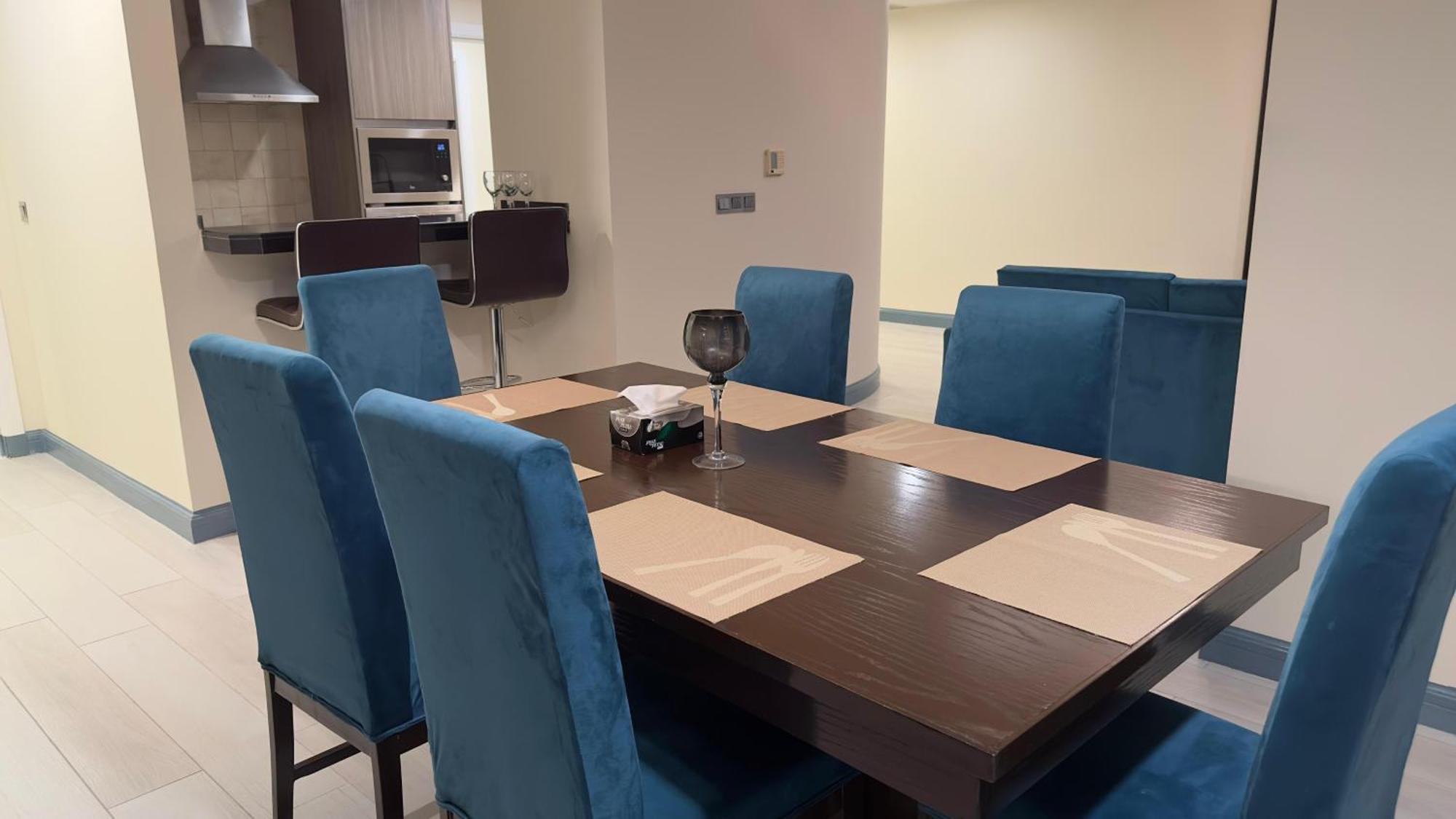 Centaurus Apartments Исламабад Экстерьер фото