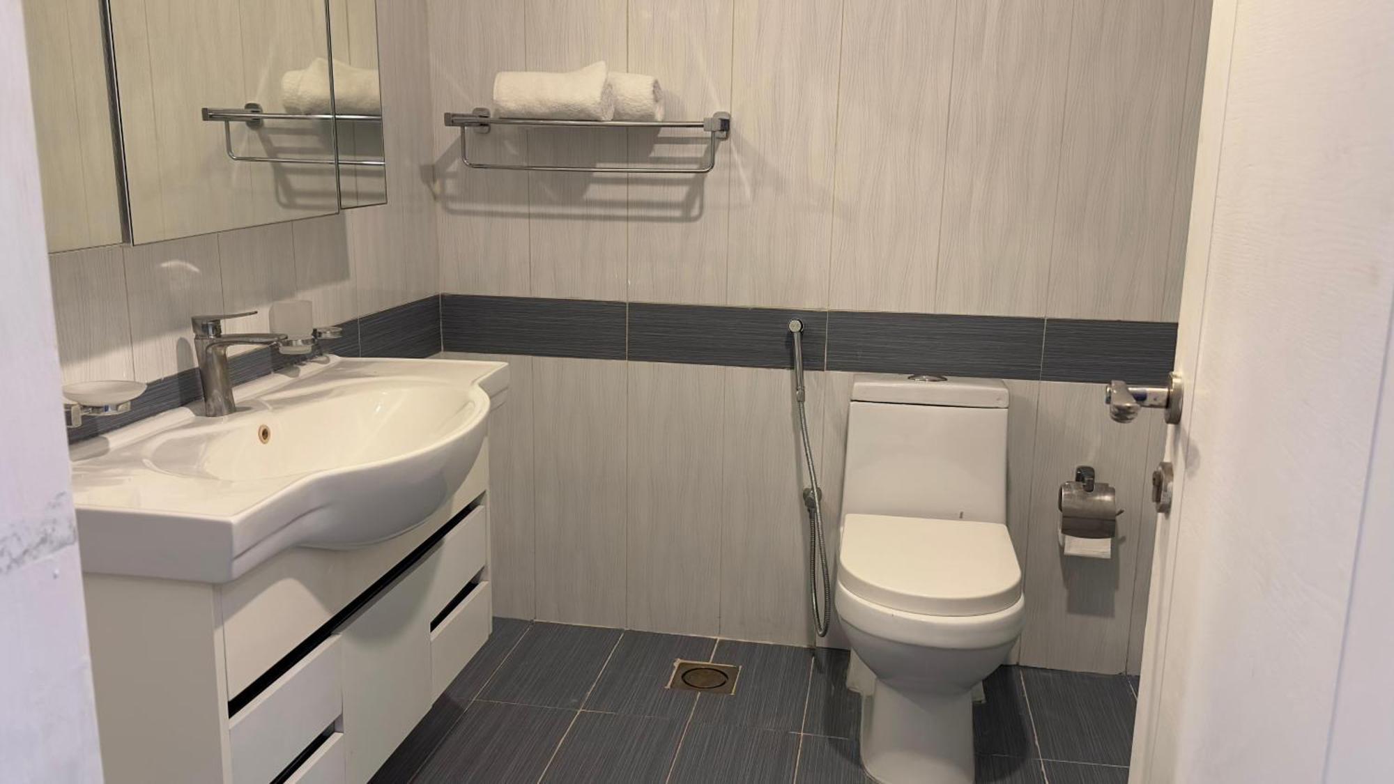 Centaurus Apartments Исламабад Экстерьер фото
