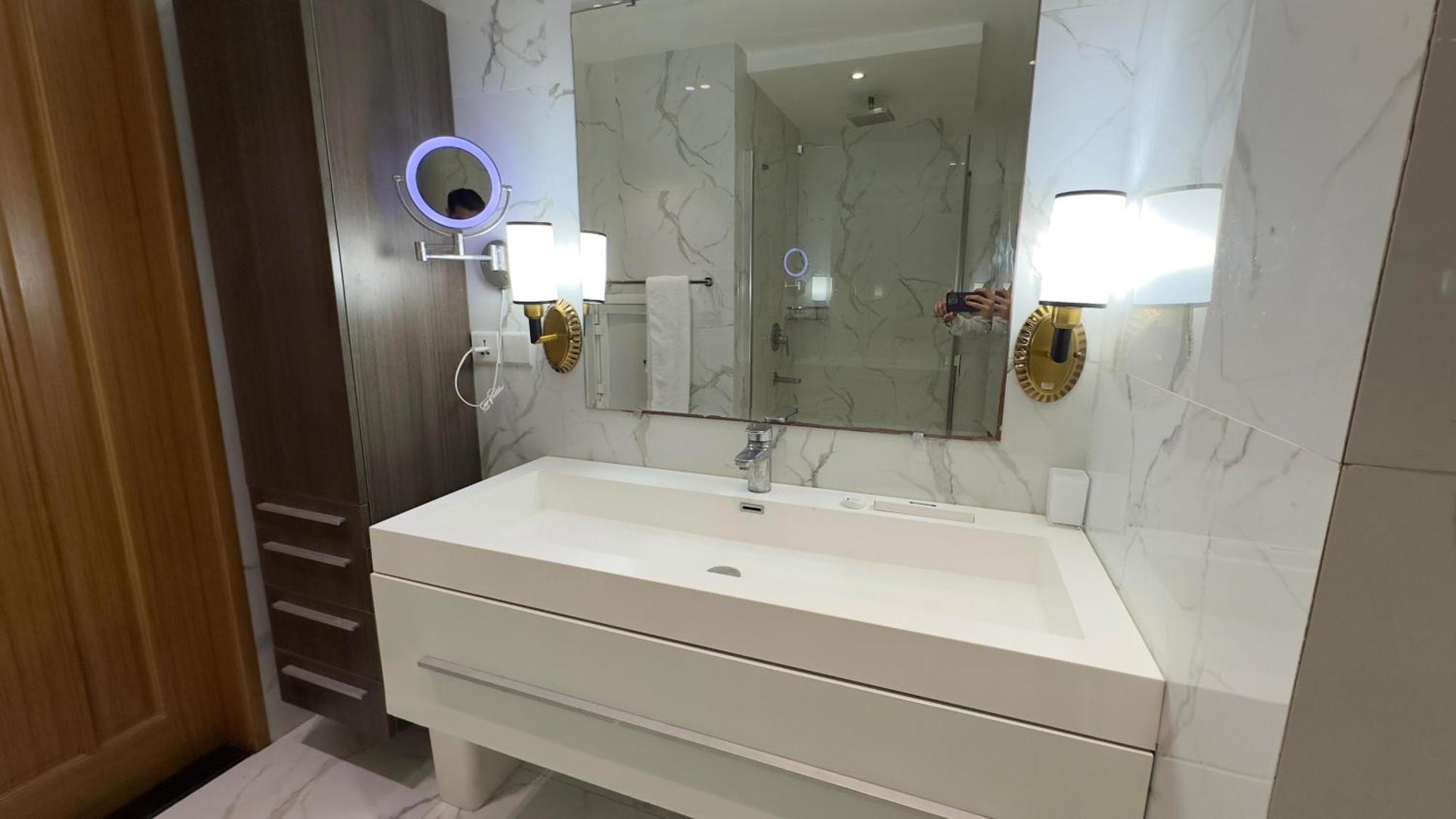 Centaurus Apartments Исламабад Экстерьер фото